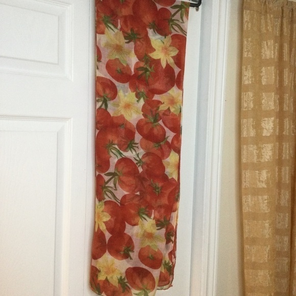 Tomatoe/flowers accessory scarf - Picture 2 of 7
